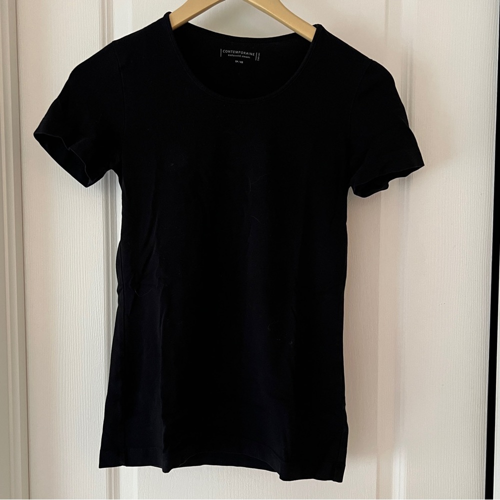 Basic black t-shirt